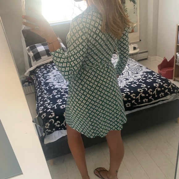 Banana republic size small Green and white printed wrap dress - Picture 3 of 4